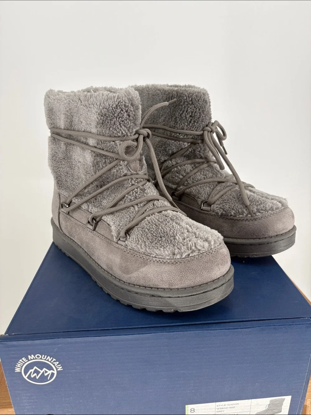 New Women's ISADOR Gray Fleece-Lined Winter Lace-Up Boots size 8